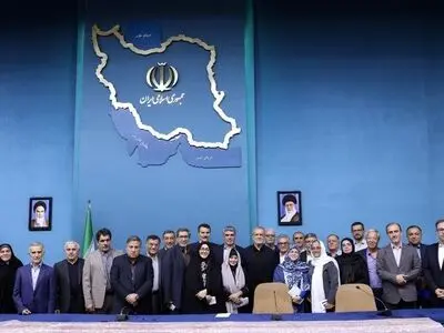 ایرانِ پس از جنگ را نمی‌توان با مدل‌های پیش از جنگ اداره کرد/ در جلسه اعضای جبهه اصلاحات با رییس‌جمهور چه گذشت؟
