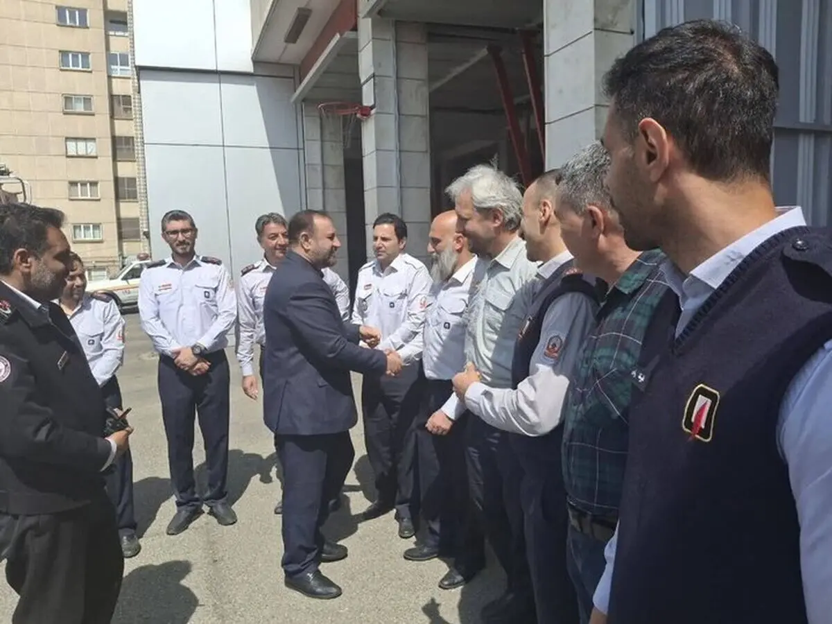 تقدیر دادستان تهران از نیروهای آتش‌نشانی در جنگ تحمیلی سوم