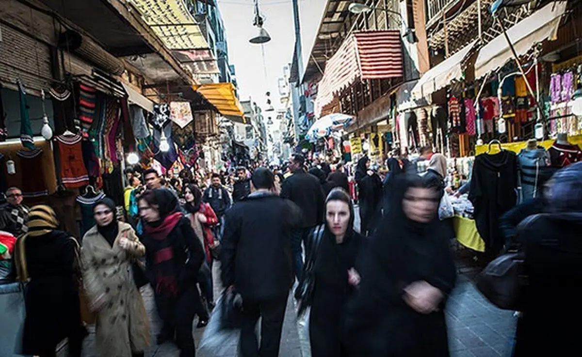 تحمیل رکودِ بازار پوشاک بر کارگران/ از نبود امکانات بهداشتی تا امضای برگه «من هیچ حقی ندارم»
