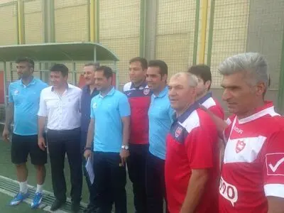 تساوی پرگل استقلال و پرسپولیس در دربی جنجالی