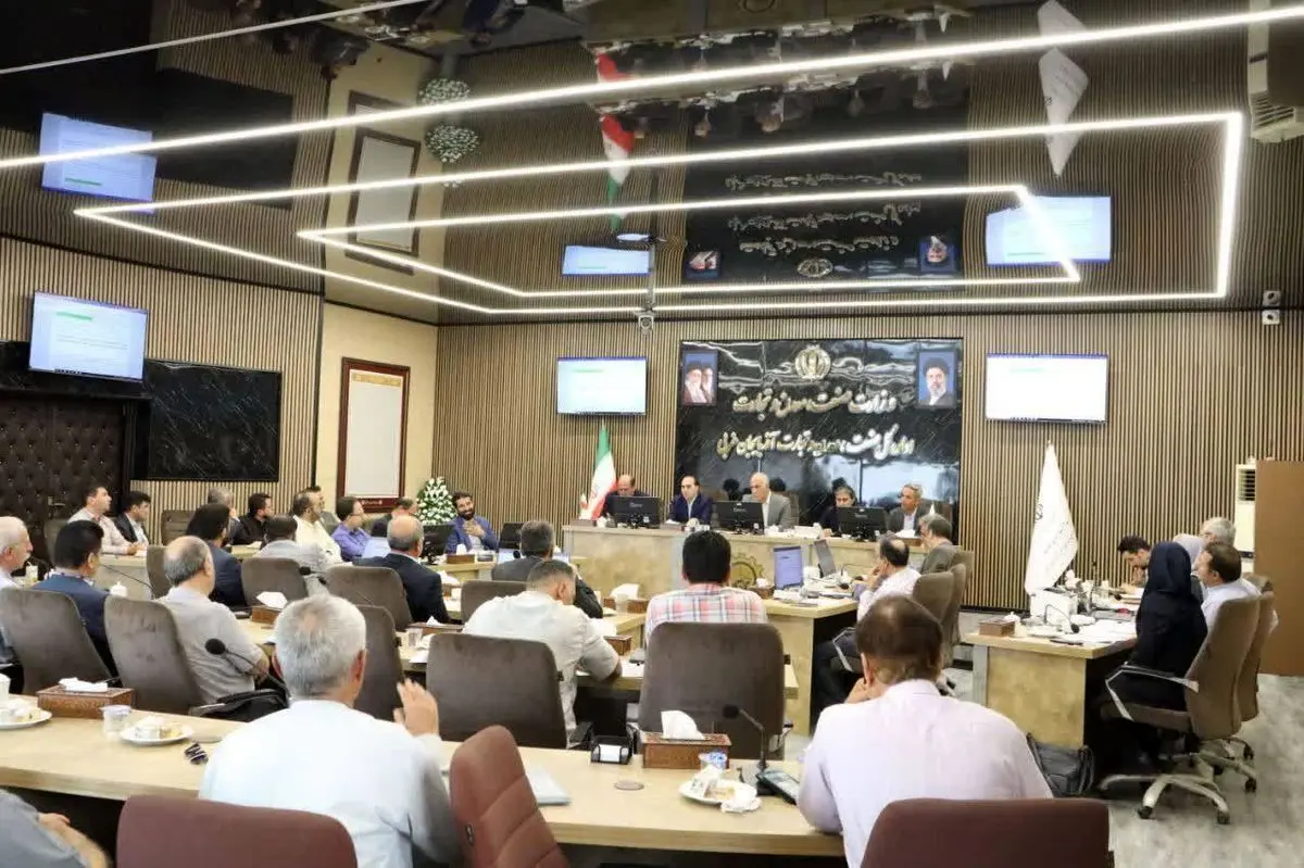 برگزاری کارگروه تسهیل و رفع موانع تولید آذربایجان‌غربی به ریاست معاون هماهنگی امور اقتصادی استاندار و بررسی سه پرونده مربوط به منطقه آزاد ماکو در این نشست 