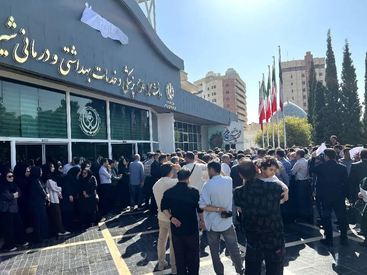 اعتراض کادر درمان شیراز به استعفای معاون توسعه دانشگاه علوم پزشکی/نگران بازگشت بحران پرداخت‌ها هستیم