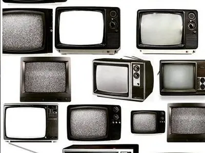 واکنش شیطنت‌آمیز و خلاقانه ماهایا پطروسیان به یک سریال تلویزیونی(عکس)