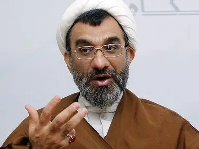 هر کسی به سرنای تفرقه بدمد اگر منافق نباشد، قطعاً جاهل است