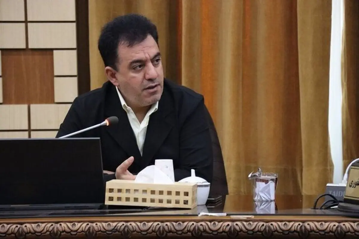 شهردار: تمام زمین‌های خاکی شهر تبریز به چمن مصنوعی تبدیل می‌شود