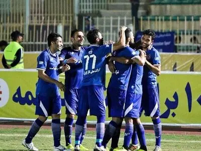 استقلالی‌ها برای برزای جشن تولد گرفتند