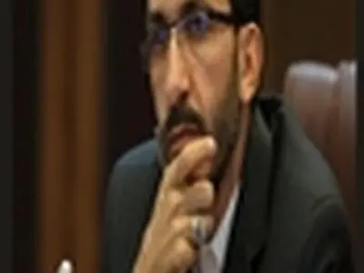حل مشکل میدان شهید مطهری نیازمند ورود مراجع قضایی و شورای تأمین استان است
