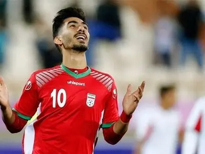 هافبک تراکتور مدنظر پرسپولیس سر از گل گهر در آورد