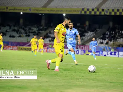 دیدار تیم های فجرسپاسی شیراز وچادرملو اردکان