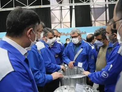آغاز به کار نخستین نمایشگاه خودکفایی قطعات خودروهای تجاری ایران خودرو