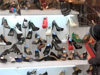 مرگ دلخراش یک کارگر زن جوان/ سر کارگر در بالابر گیر کرد