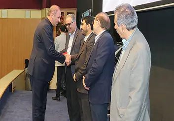 سوپررونیای ایرانول برترین روغن موتور کشور معرفی شد