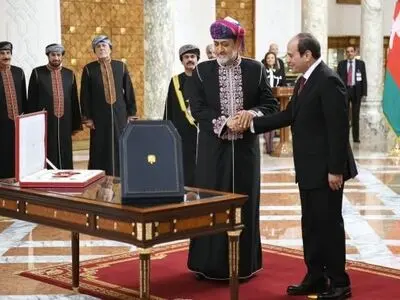 روابط تهران و قاهره؛ مهم‌ترین محور مذاکرات سلطان عمان و رئیس‌جمهور مصر/ عمان سیاست جمع میان متناقض‌ها را پیش گرفته است