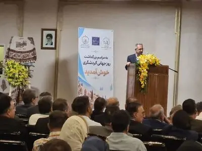 چرخه گردشگری ایران با وجود بحران‌ها متوقف نشد