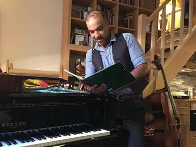 گفتمانی به زبان موسیقی