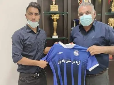 هافبک هوادار به استقلال خوزستان پیوست