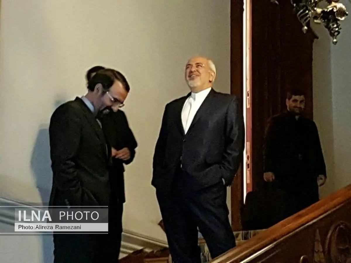 لبخند ظریف در مسکو