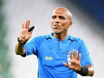 داور جنجالی قضاوت بازی استقلال - النصر را برعهده گرفت