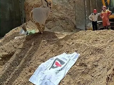مرگ یک کارگر بر اثر برخورد با بیل مکانیکی