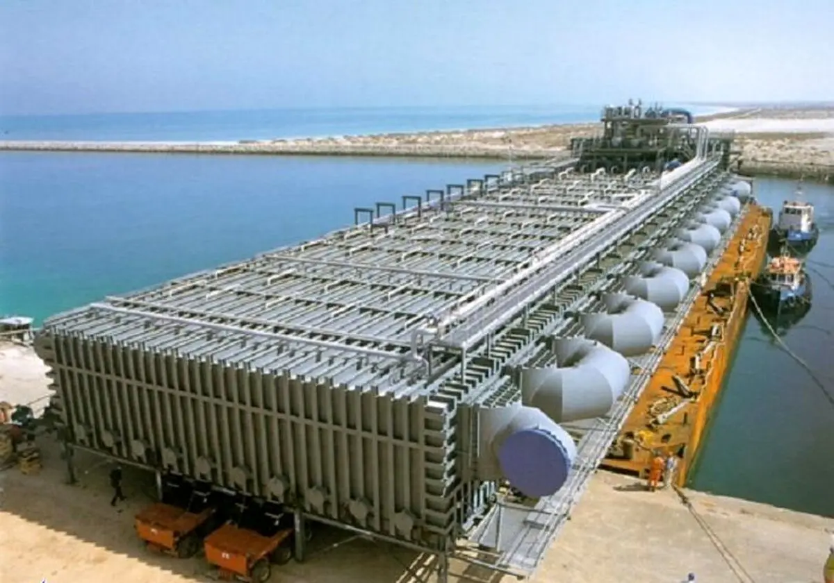شرکت متولی شیرین سازی آب دریای عمان به تعهداتش عمل نمی کند/ سهم 2 درصدی ایران از ظرفیت عظیم شیرین سازی آب دریای عمان