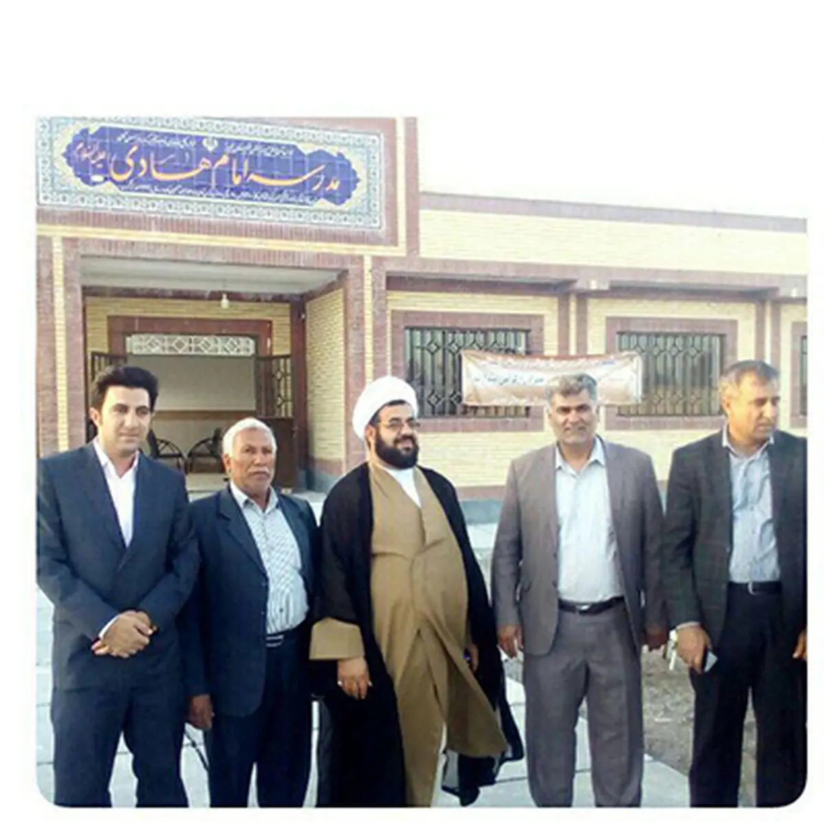 مکتب آیة الله سیستانی یفتتح المدرسة الرابعة له فی مدینة نیمروز بمحافظة سیستان