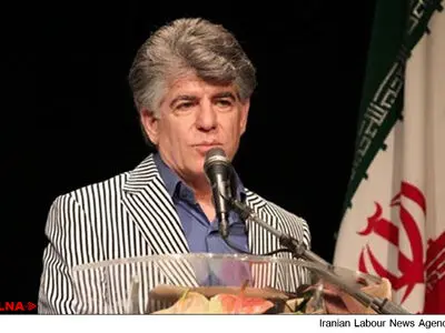 نشر نباید از جریان تألیف و پژوهش جدا شود