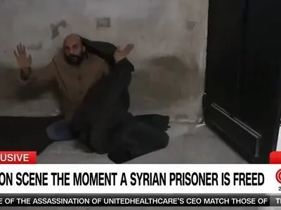 فیلمی از پیدا شدن فرد جدیدی در زندان صیدنایا دمشق توسط گزارشگر شبکه CNN 
