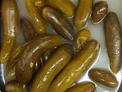 خیارشور و زیتون فله ای نخرید+ فیلم