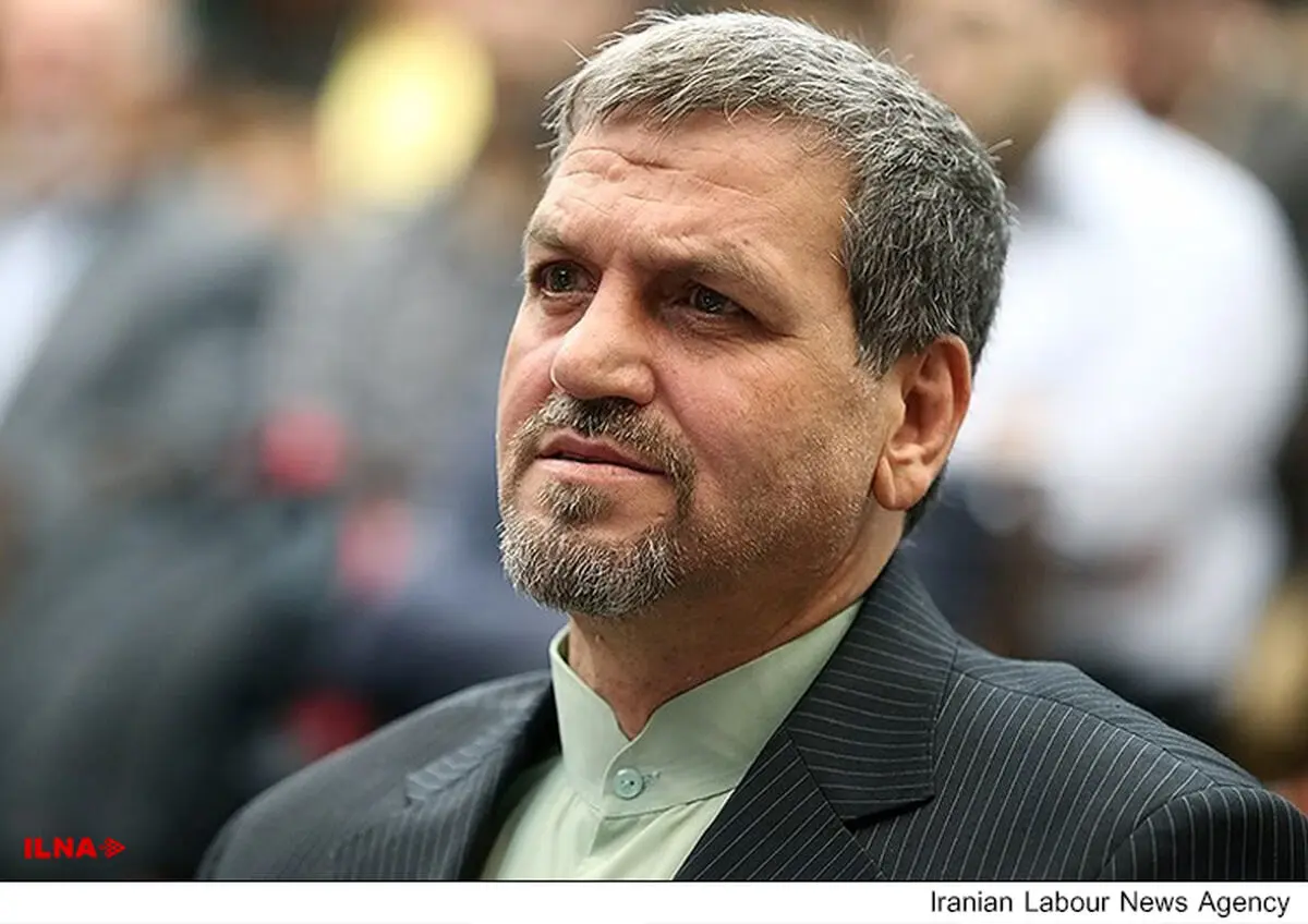 کواکبیان:‌ نمایندگان در موافقت وزیری که مخالف ندارد، صحبت نکنند/ لاریجانی: نمی‌توانیم نمایندگان موافق را ملزم کنیم 