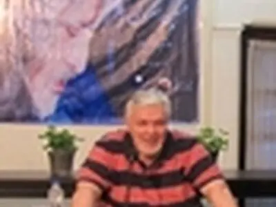 منزوی نان به نرخ روز نمی‌خورد