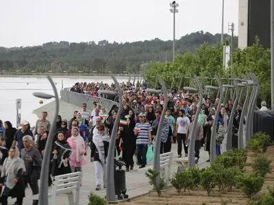 حضور 6 هزار بازنشسته تهرانی در همایش پیاده روی خانوادگی