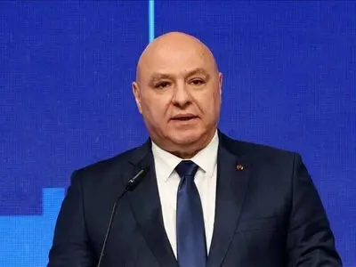 رئیس جمهور لبنان از تصمیم ترامپ برای لغو محدودیت سفر هوایی استقبال کرد

