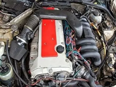آشنایی با دلایل لرزش غیر عادی موتور خودرو 