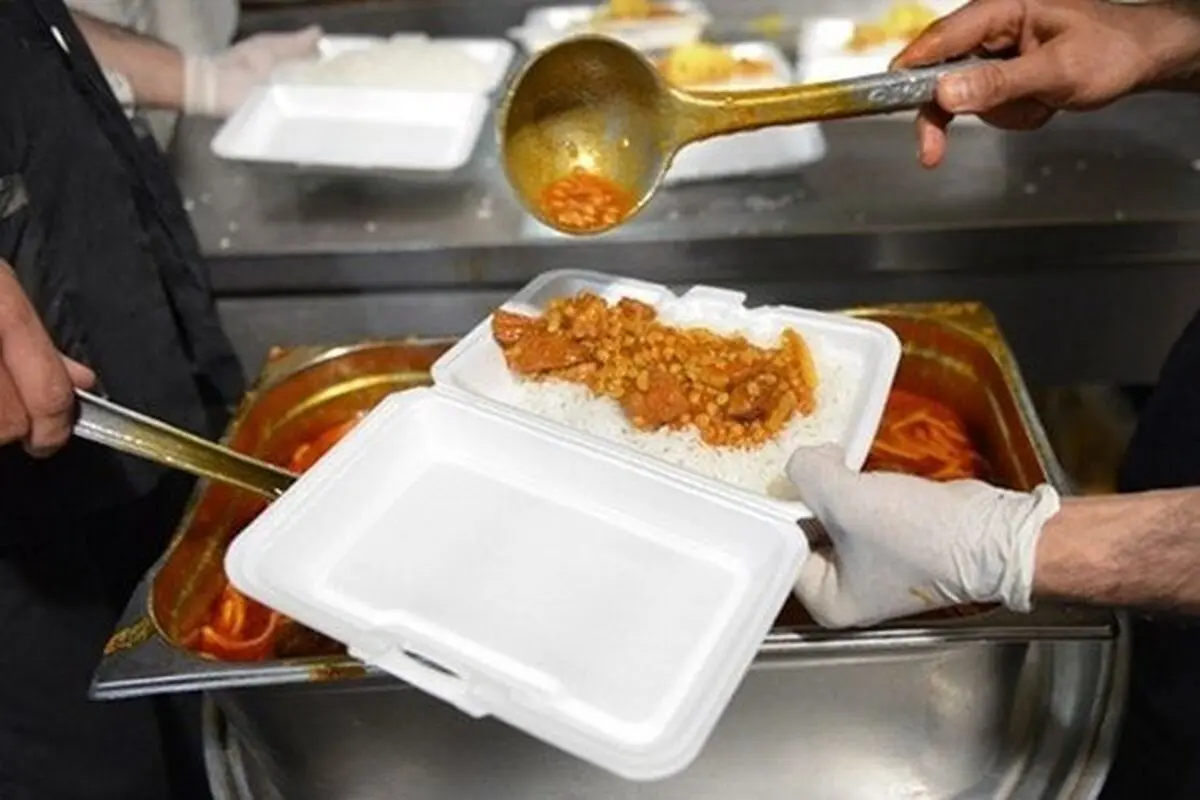توزیع ۸۰۰ پرس غذای متبرک بین نیازمندان کاشمری در روز عید غدیر