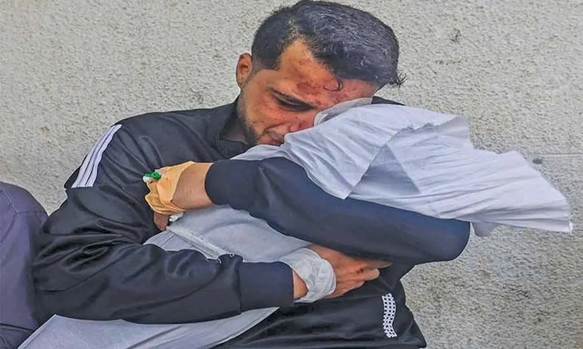 إسرائیل تقتل ٤ أطفال کل ساعة فی غزة