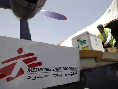 شحنة ثانیة لمساعدات أطباء بلا حدود تتوجه إلى إیران
