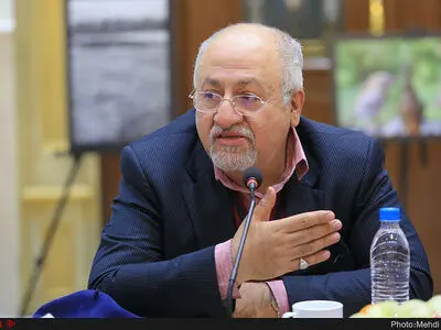 صدا و سیما بهانه به دست ضدانقلاب ندهد/ در فضا مبتنی بر کاهش مشارکت، حداقل در زمین دشمن بازی نکنیم