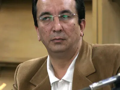 فاصله صنعت و هنر باید کاهش یابد