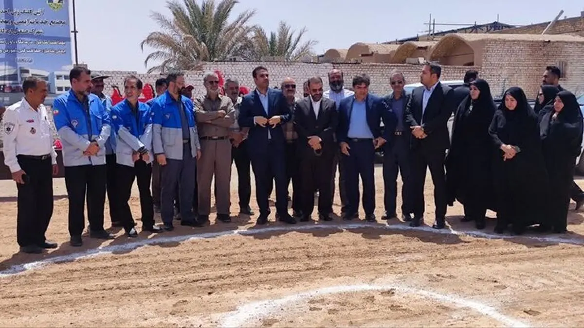 کلنگزنی مجتمع طب کار در شهرک صنعتی اردکان