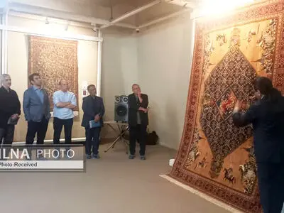 فرش افغان را با برچسب ایرانی به مردم می‌فروشند