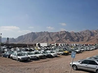 آغاز مزایده جدید خودرو‌های موضوع قانون مبارزه با مواد مخدر استان کرمان/۲۴۹ دستگاه خودرو به مزایده گذاشته شد