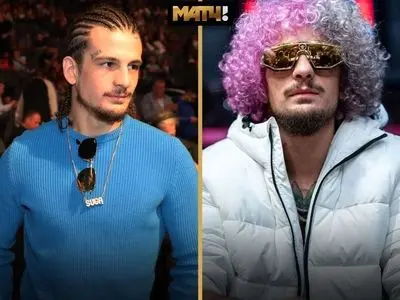 شون اُملی بدون موهای رنگی وارد قفس می‌شود