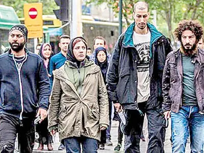 سینماهاى حوزه هنری "لانتورى" را نمایش نمى‌دهند