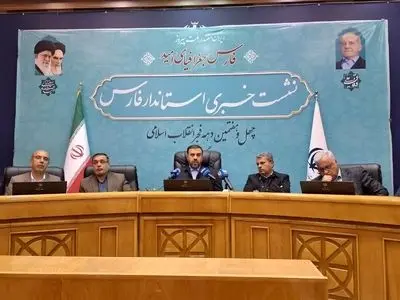 بهره‌برداری و آغاز عملیات اجرایی بیش از ۲ هزار پروژه در فارس/ در حوادث اخیر با جوانان مدارا شد 