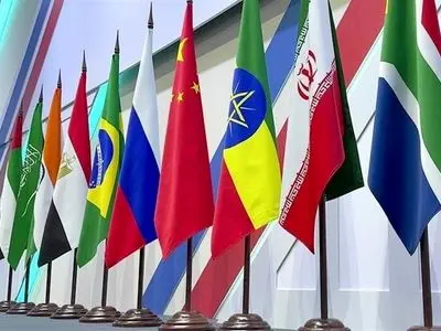 کشورهای عضو بریکس می‌توانند برای شکستن تحریم‌ها به ایران کمک کنند؟/ ظرفیت چین برای میانجیگری بین تهران و واشنگتن بسیار بالاست