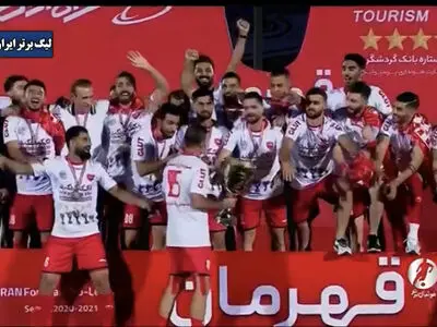 ویدیو: جشن کامل قهرمانی پرسپولیس در لیگ برتر ایران
