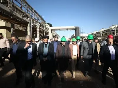 بازدید وزیر صمت از پروژه‌های صنعتی استان کرمانشاه 