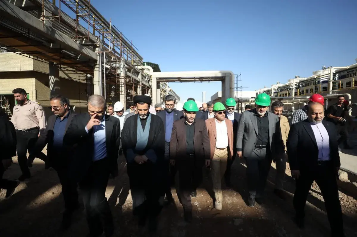بازدید وزیر صمت از پروژه‌های صنعتی استان کرمانشاه 