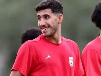 انتقال مدافع پرسپولیس به گل‌گهر رسمی شد (عکس)