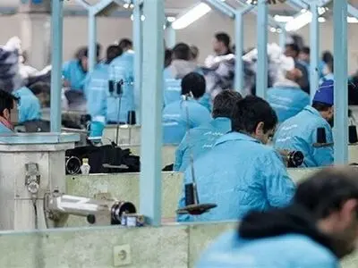 اشتغال ۱۹۰ نفر از مددجویان رای باز در۶ کارگاه تولیدی در خارج از زندان لاکان